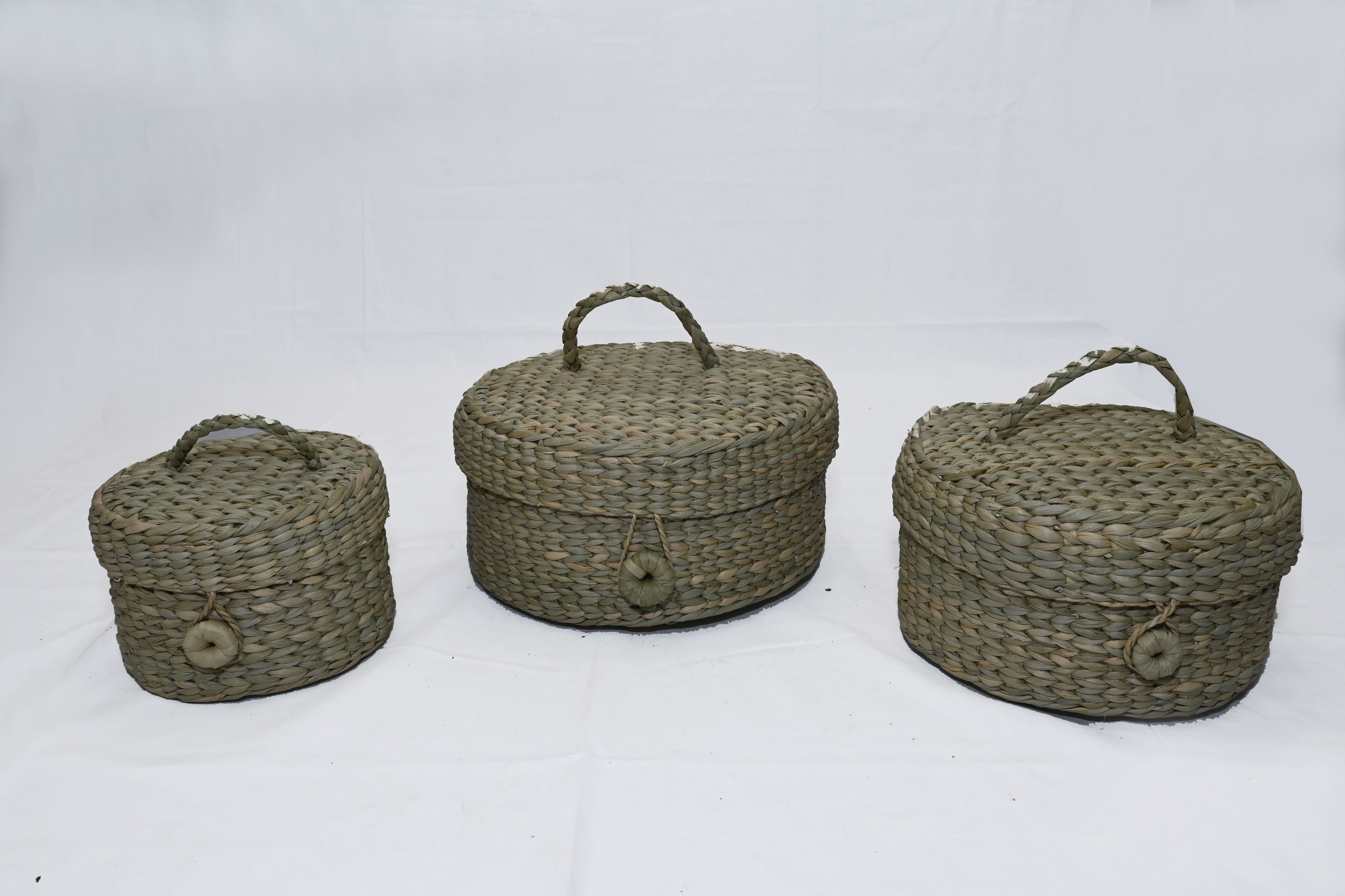 BOX ROUND WITH LID SMALL HANDLE (Set of 3)
