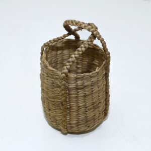 PLANTER WITH HANDLE